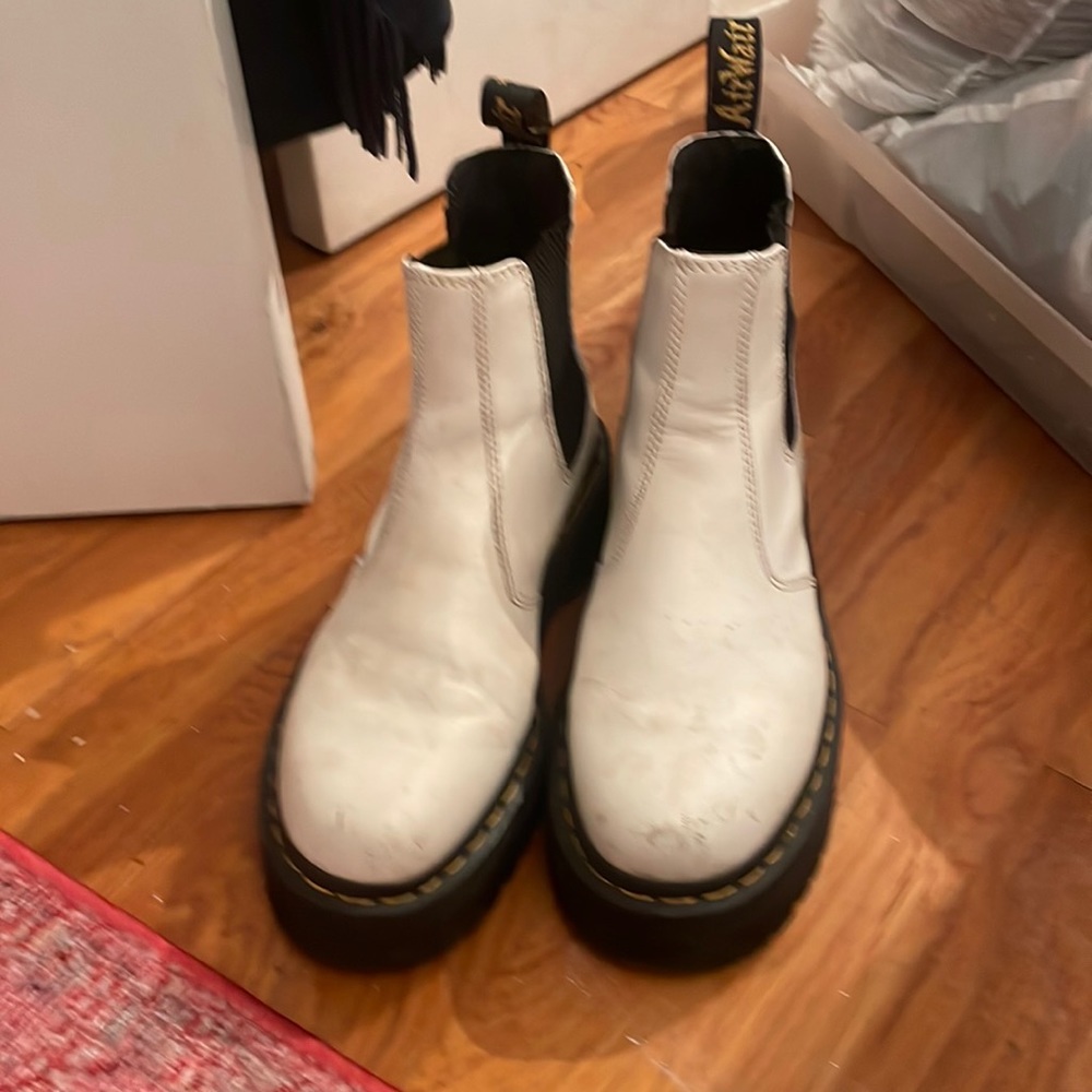COPY - White dr marten boots